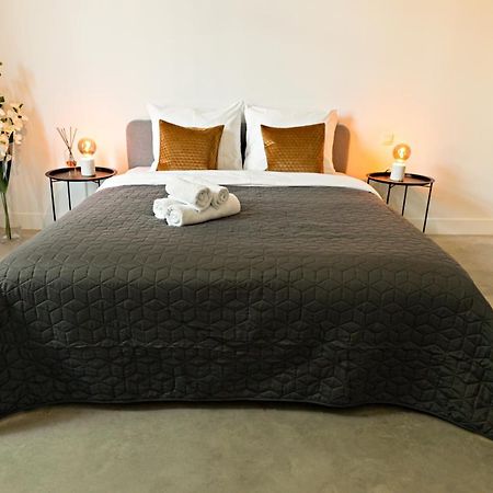 Luxury Suites South By Rikas Hotels Антверпен Екстериор снимка